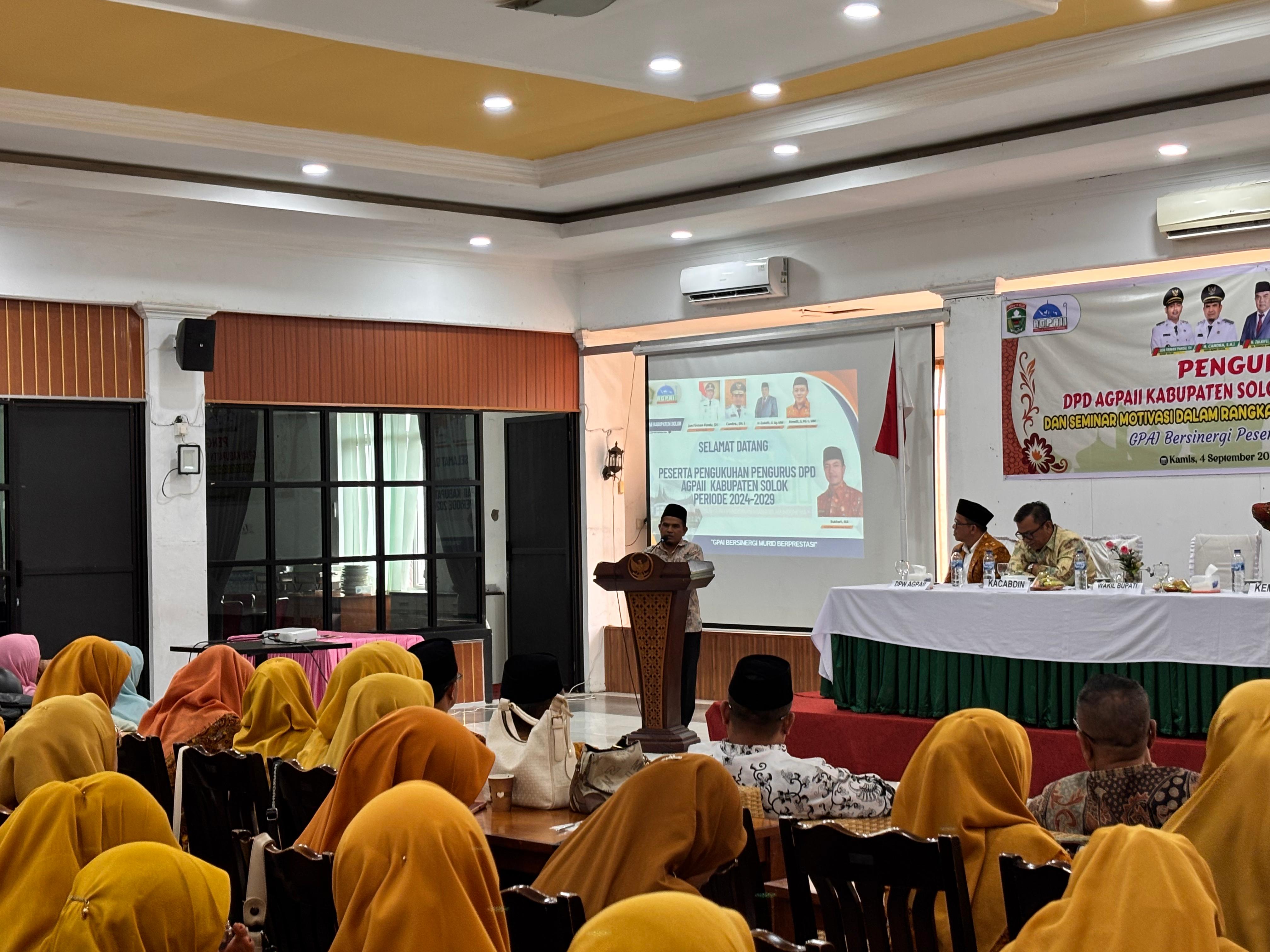 28 Hadiri Pengukuhan DPD AGPAI, Wabup Solok : Pendidikan Agama Pilar Pembentukan Karakter Bangsa