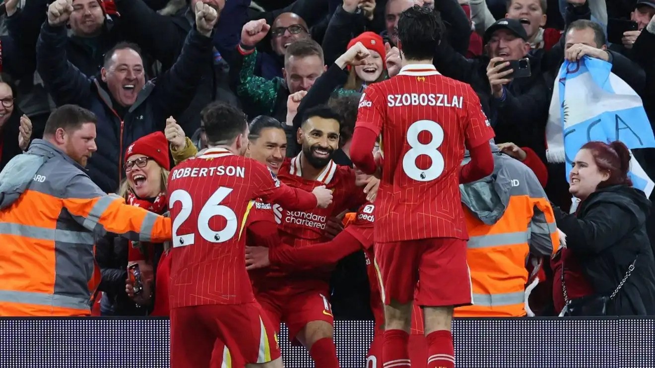 28 Liverpool tampil dominan dengan mengalahkan Manchester City 2-0 dalam laga seru di Anfield, Minggu (1/12/2024). Kemenangan ini membuat The Reds unggul sembilan poin di puncak klasemen Liga Premier Inggris.