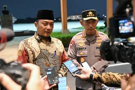 28 Istimewa