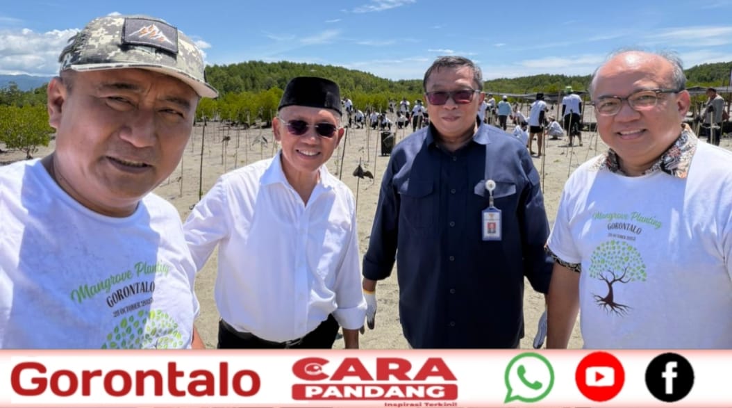 28 Wabup Iwan Hadiri Penanaman Perdana Mangrove  di Desa Bunuyo