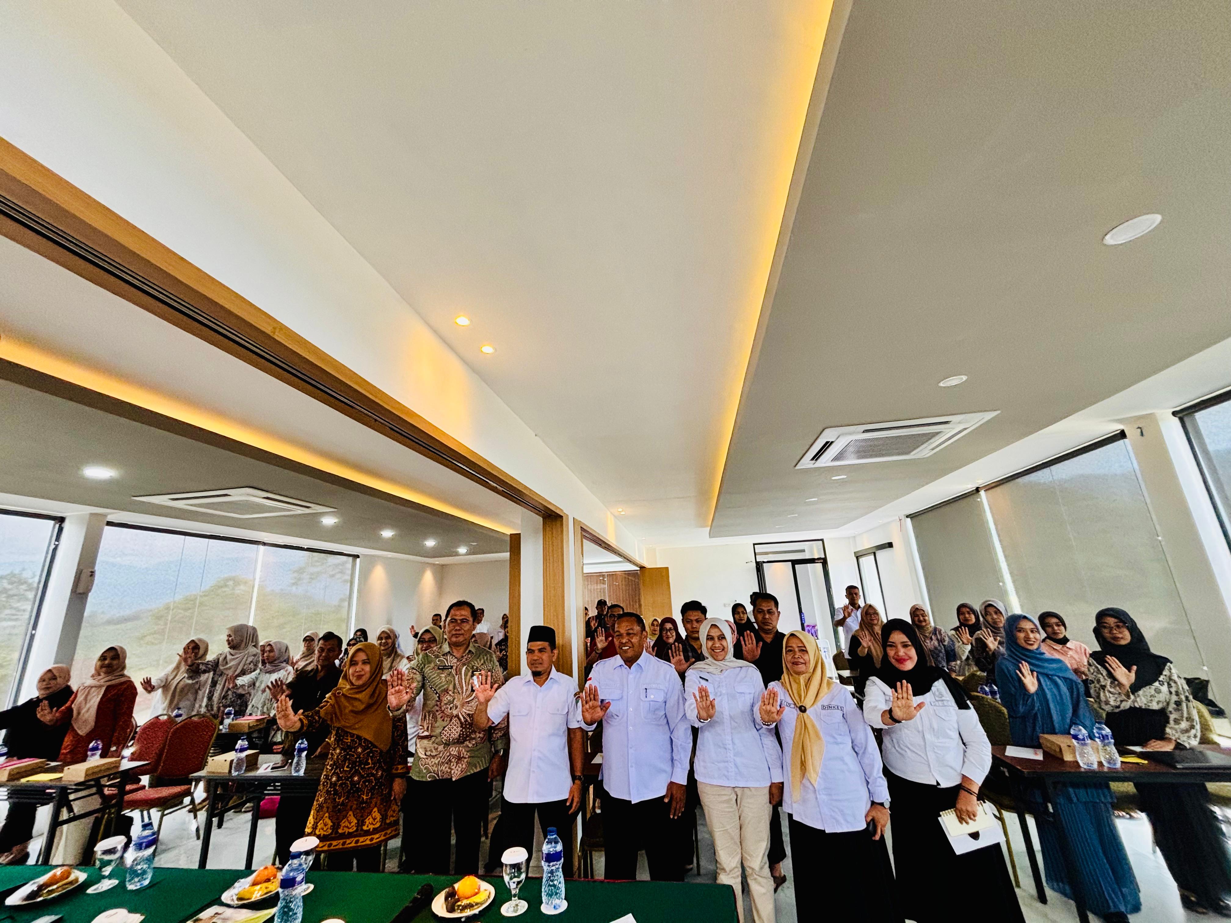 28 Bimbingan Teknis Kefarmasian 2025: Pemerintah Kabupaten Solok Tegaskan Komitmen Perangi Penyalahgunaan Obat