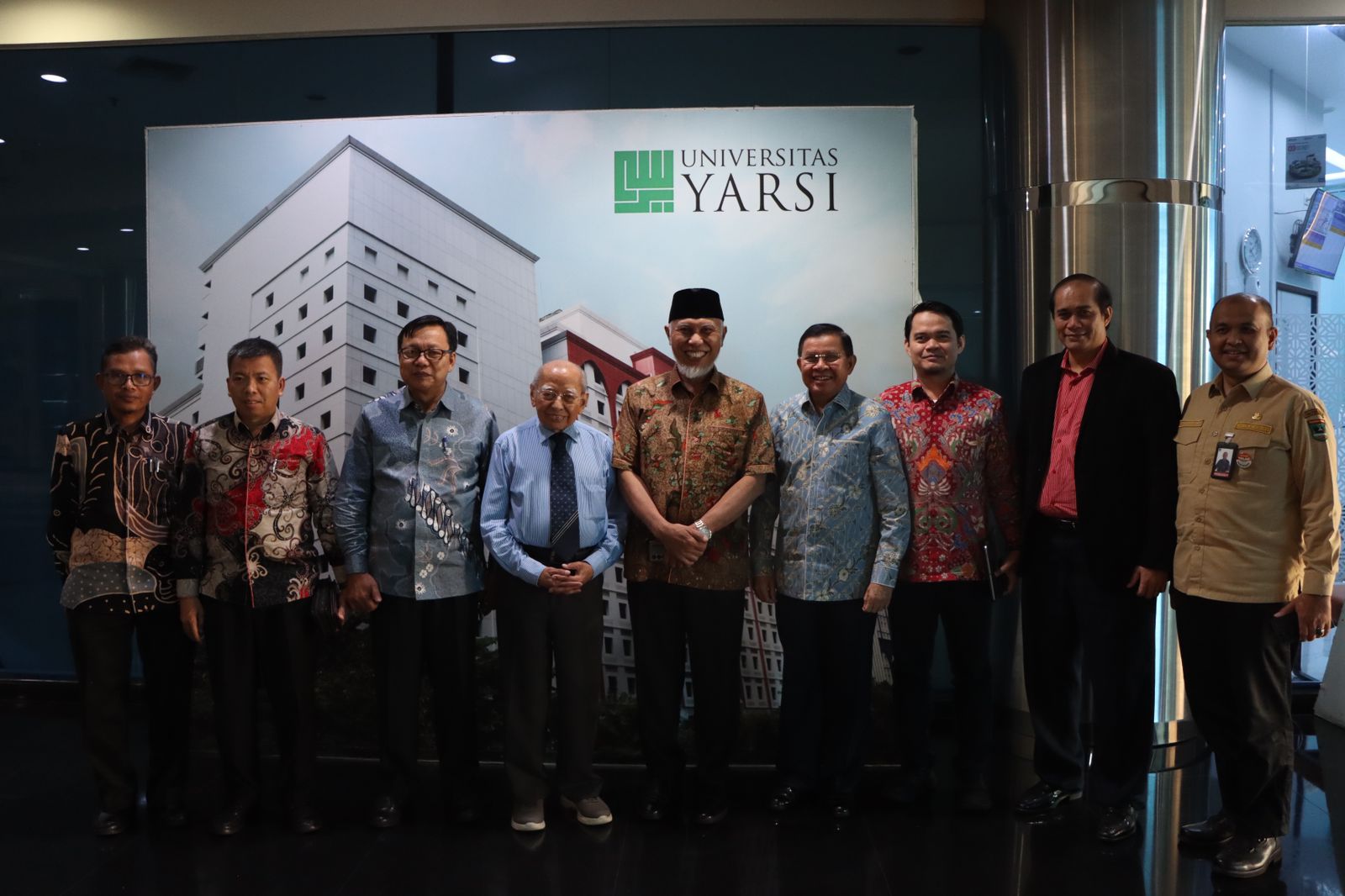 28 Mahyeldi: Pendidikan Sumbar Harus Mencetak Generasi Berdaya Saing Global